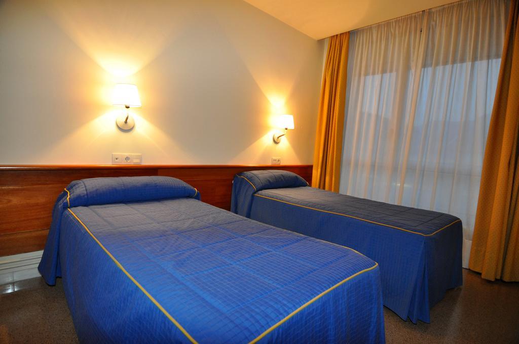 Aparthotel Sole Pobla de Segur Rom bilde